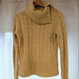 Banana Republic Women’s Sweater